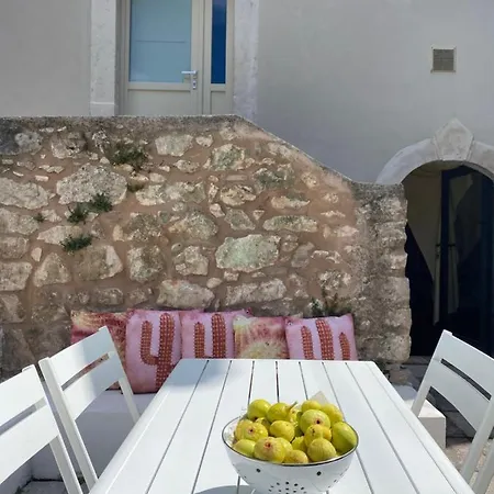 Holiday home Casa Fisolare Capestrano
